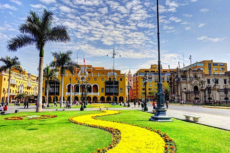 Un día en Lima: Descubre los tesoros históricos y culturales de la ciudad