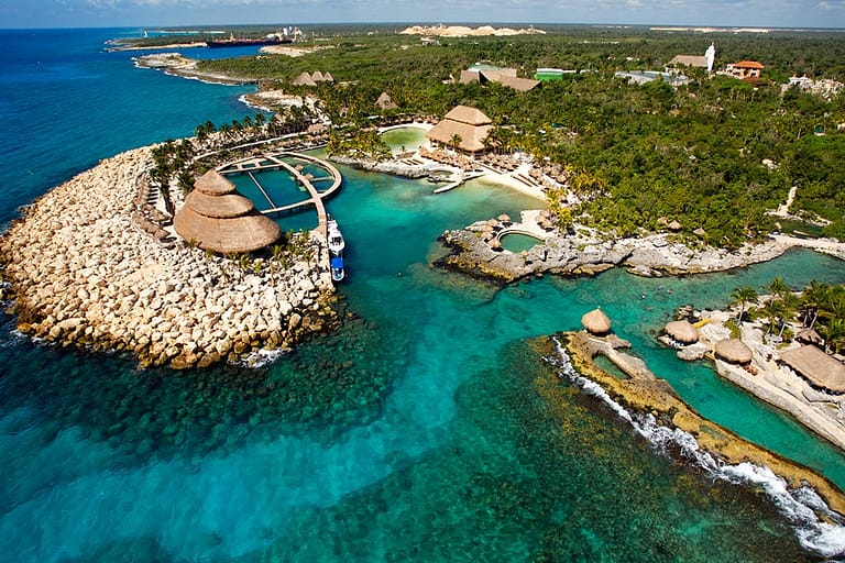 Descubre los Parques Temáticos Xcaret en la Riviera Maya: ¡Un destino lleno de magia y aventura!
